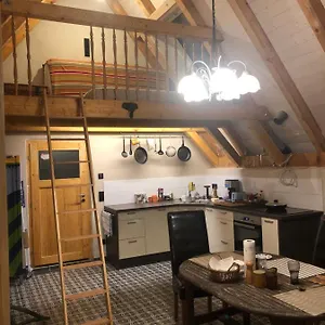 In Historischem 3-seitenhof Apartment