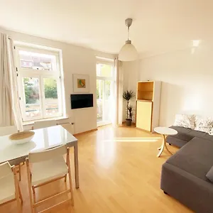 Schöne, Ruhige Zweiraumwohnung Im Angesagten Altlindenau Apartment